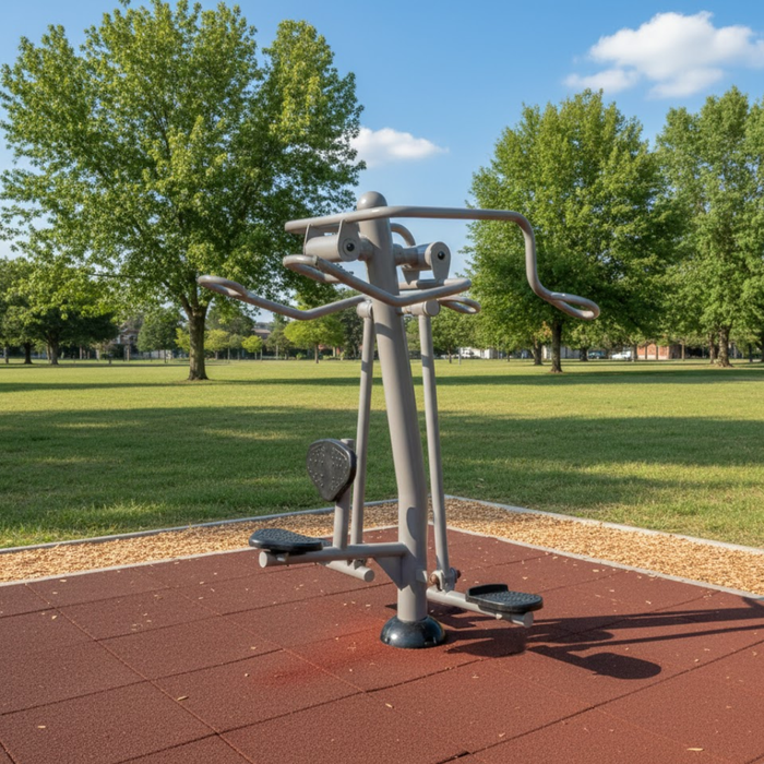 Lat Pull Down (Accessible)