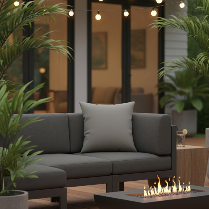 Throw Pillow Knife Edge 22"x22"