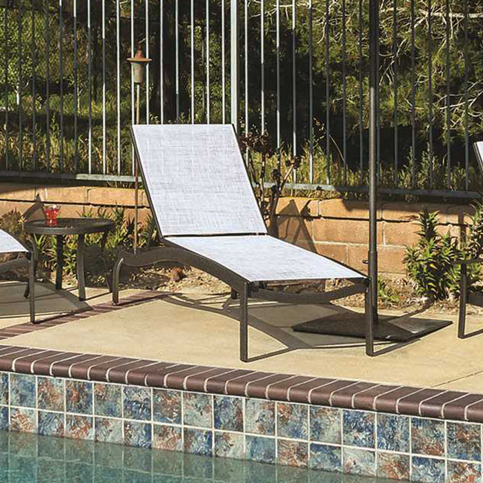 KOR Relaxed Sling Armless Chaise Lounge